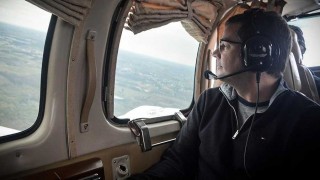 Entre aficionados a la aeronáutica y la fotografía - Audios - DelSol 99.5 FM