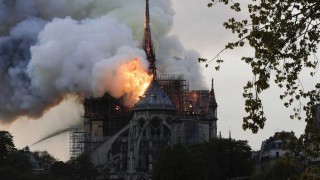 El incendio de Notre Dame y sus responsables, según Darwin - Columna de Darwin - DelSol 99.5 FM