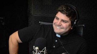 “Nunca me hubiese metido para cura si no creyera que nos espera el Cielo” - La Entrevista - DelSol 99.5 FM