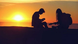 ¿Existe música para el verano? - Entrada en calor - DelSol 99.5 FM