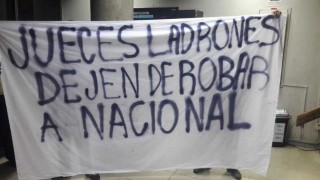 Están todos de vivos: Bielsa y los gordos de Nacional - Darwin - Columna Deportiva - DelSol 99.5 FM