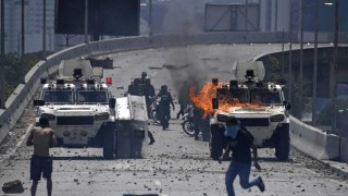 Crónica de las 48 horas de confusión desde las calles de Caracas - Colaboradores del Exterior - DelSol 99.5 FM