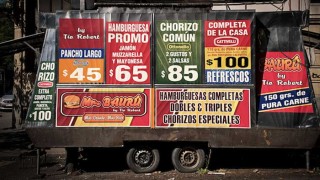 ¿Cuánto factura un carrito de hamburguesas y chorizos por día? - Sobremesa - DelSol 99.5 FM