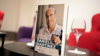 La crítica al oportunismo de los libros electorales - Departamento de periodismo electoral - DelSol 99.5 FM