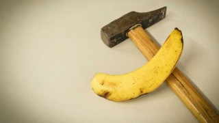 Una banana, un martillo, Albino Almirón y Charly Álvarez - Martínez, preguntas de mier** - DelSol 99.5 FM