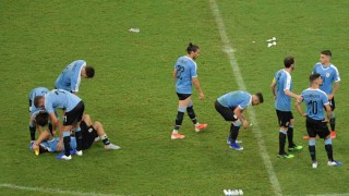 Mesa de debate sobre la eliminación de Uruguay - Audios - DelSol 99.5 FM