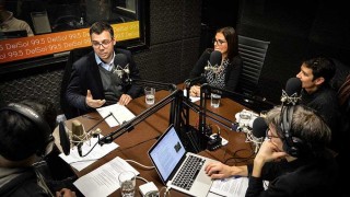Control de las redes sociales: todos “corriendo de atrás sin saber si hay una meta” - Ronda NTN - DelSol 99.5 FM