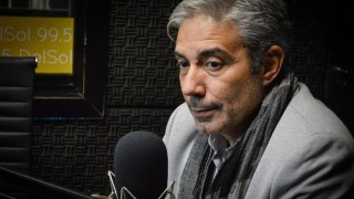 El profesor Robert Silva y un escrito sorpresa para el sistema político - Zona ludica - DelSol 99.5 FM