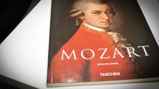 Mozart verificado - El guardian de los libros - DelSol 99.5 FM