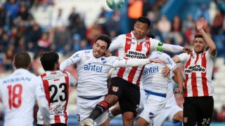 “Nacional se va con un montón de dudas y la satisfacción es de River por llevarse algo en la adversidad” - Comentarios - DelSol 99.5 FM