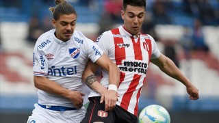 El choque de cabezas de los grandes y la tristeza del torneo “intermediación” - Darwin - Columna Deportiva - DelSol 99.5 FM