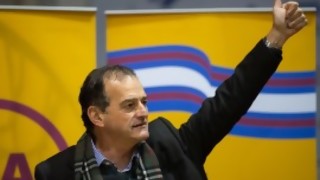 Por qué a Manini se le pegan los neonazis y a Novick no - Columna de Darwin - DelSol 99.5 FM