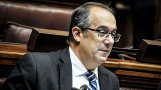 Mahía: “a la oposición le sirve mostrar a Astori fuera de la contienda electoral” - Entrevista central - DelSol 99.5 FM