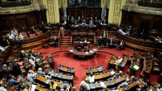 Por qué los diputados suspendieron pero no eliminaron la partida de prensa - Informes - DelSol 99.5 FM