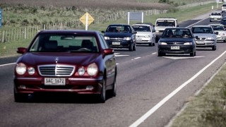 Periodismo tuerca, los autos de los candidatos - Informes - DelSol 99.5 FM