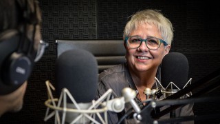 Laura Canoura: “Me siento intérprete y creo que canto mejor hoy” - Entrevistas - DelSol 99.5 FM
