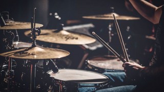 Las mejores baterías del rock - Playlist - DelSol 99.5 FM