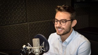 Teorema de la calvicie, vibración de los agujeros negros y el invicto de Einstein - Entrevistas - DelSol 99.5 FM