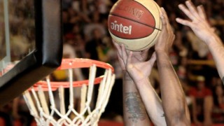Play off acá y allá - Alerta naranja: basket - DelSol 99.5 FM