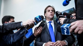 Los “ahora no” del documento de la coalición multicolor - Columna de Darwin - DelSol 99.5 FM