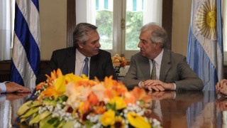 La visita de Alberto Fernández a sus amigos y la derrota de Mieres en la Justicia - Columna de Darwin - DelSol 99.5 FM