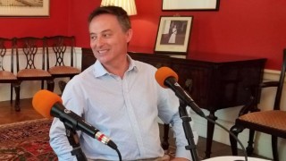 La historia del embajador británico Ian Duddy y Uruguay como destino codiciado - La Entrevista - DelSol 99.5 FM