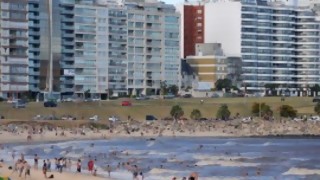 ¿Qué porcentaje de personas que viven en barrios con playa bajan a esa playa? - Sobremesa - DelSol 99.5 FM