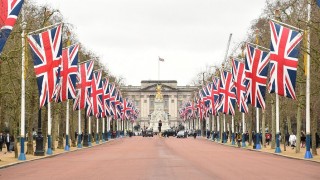 Darwin, el Brexit y The Crown - Columna de Darwin - DelSol 99.5 FM