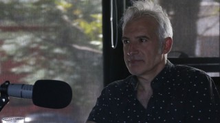 La vida de Gabriel Peluffo, el lugar que le da “paz espiritual” y la experiencia de vivir una “revolución cultural” - Charlemos de vos - DelSol 99.5 FM