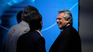 Nuevo capítulo del romance FMI-Argentina y los vende humo de internet uruguayos - NTN Concentrado - DelSol 99.5 FM