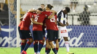 Los grandes en la Libertadores y los deportistas que golpean hinchas - Darwin - Columna Deportiva - DelSol 99.5 FM