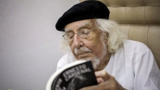 La vida del nicaragüense Ernesto Cardenal y la sobreactuación uruguaya - NTN Concentrado - DelSol 99.5 FM
