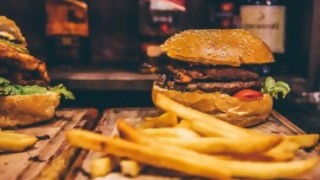 Hay comidas que están destinadas a combinar con otras - La Charla - DelSol 99.5 FM