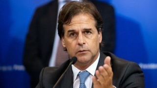 Lacalle dijo desconocer datos de trabajadores informales que figuran en el INE - Departamento de Periodismo de Opinión - DelSol 99.5 FM