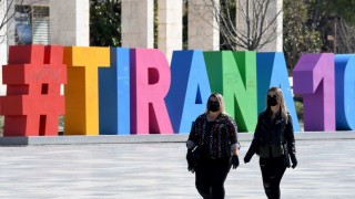 ¿Qué onda Albania? - La Charla - DelSol 99.5 FM