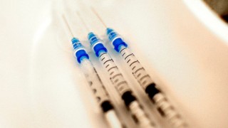 Dilema ético: ¿por qué ahora el personal de salud se vacuna contra la influenza? - Departamento de Periodismo de Opinión - DelSol 99.5 FM
