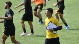 Juan Castillo, entre el recuerdo a Sudáfrica 2010 y su nuevo rol en Peñarol - Entrevistas - DelSol 99.5 FM