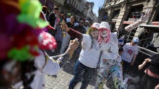 El festejo de los médicos recibidos y la reforma del transporte - NTN Concentrado - DelSol 99.5 FM