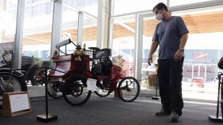 Tienen que elegir un auto para ir a la playa y uno para hacer ruta - Sobremesa - DelSol 99.5 FM