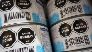 “Penas severas“ y “medidas compensatorias” respecto al rotulado frontal de alimentos - Informes - DelSol 99.5 FM