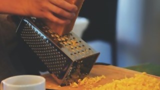 ¿Qué utensilio de cocina es más importante, el rallador o el colador? - Sobremesa - DelSol 99.5 FM