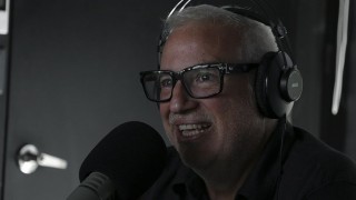 Guille Peluffo: “Si un rayo destruyera las redes sociales, seríamos mejores personas” - Entrevistas - DelSol 99.5 FM