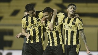 “Una victoria amplia que le permite a Peñarol cerrar bien una mala temporada” - Comentarios - DelSol 99.5 FM
