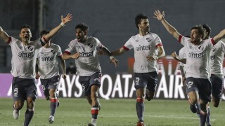 Los cuándo, dónde y contra quién de los equipos uruguayos en las copas - Entrada en calor - DelSol 99.5 FM