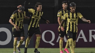 “Peñarol dominó y sacó 5 puntos de ventaja que lo encaminan a la siguiente fase” - Comentarios - DelSol 99.5 FM