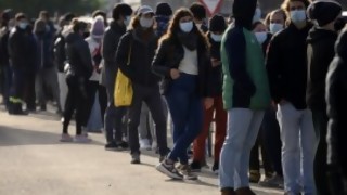 ¿Por qué razón harían una hora y media de cola? - Sobremesa - DelSol 99.5 FM