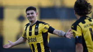 “Peñarol necesitaba una victoria para serenarse y la consiguió con contundencia” - Comentarios - DelSol 99.5 FM