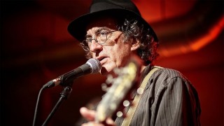 Juguemos en el bosque mientras el sapo no está - Audios - DelSol 99.5 FM
