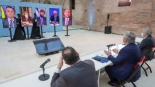 Preguntas filosóficas sobre el Mercosur: ¿Se puede romper algo que ya está roto? ¿No es momento o no va a haber otro momento después de este momento? - Columna de Darwin - DelSol 99.5 FM