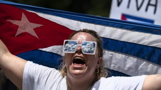 Volvió “Cuba sí, Cuba no” y llegó la inteligencia artificial a los juicios - NTN Concentrado - DelSol 99.5 FM